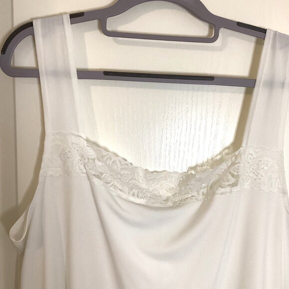 Laura Plus Petites Women's White Lace Beaded Camisole Semi Sheer Top Size 1X - Picture 2 of 7